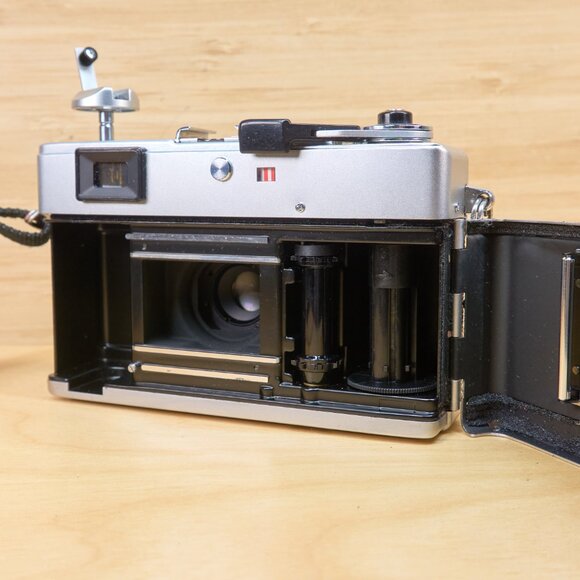 Vintage 70s Canon Canonet 28 35mm Rangefinder Film Camera, with Canolite D Flash - Picture 8 of 10